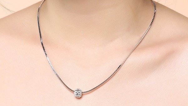 Chất Liệu Bạc Ảnh Hưởng Đến Giá Cả