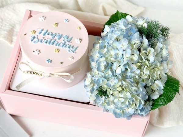 hoa-va-banh-sinh-nhat-1