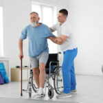 Chăm sóc sức khỏe cột sống giúp phòng ngừa và phục hồi toàn diện