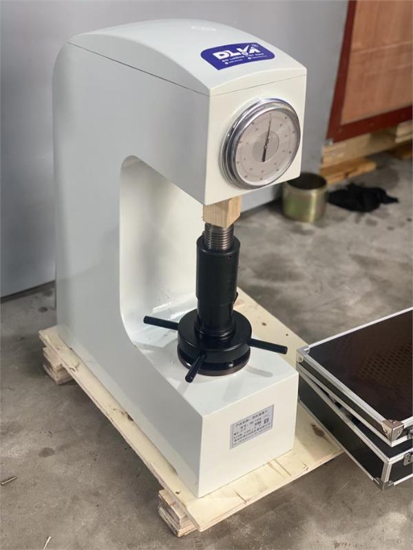 Kiểm tra độ cứng của thép