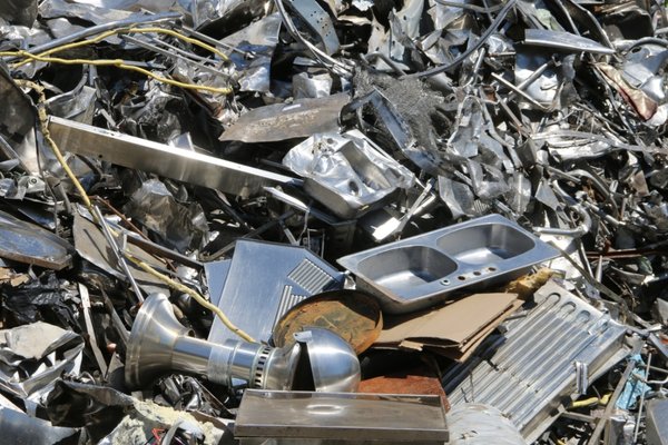 Sản phẩm dư thừa từ kim loại