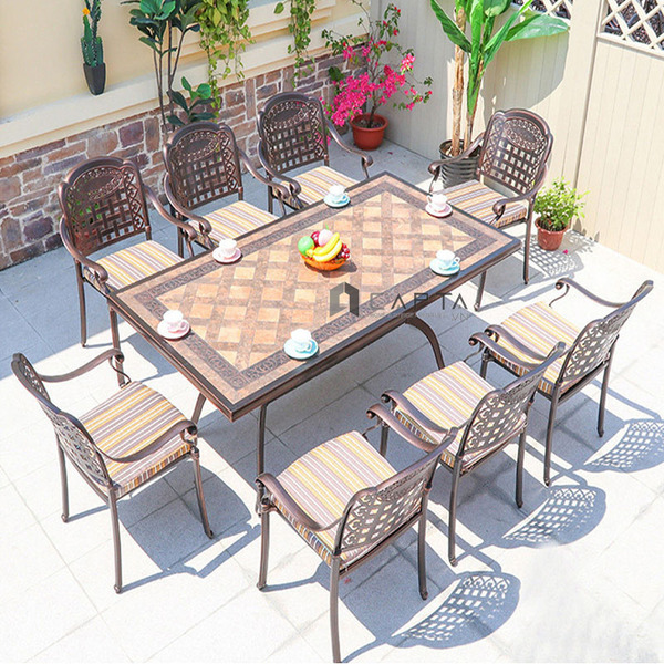 Cách chọn bàn ăn ngoài trời đẹp phù hợp không gian