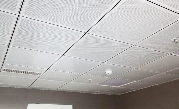Mẫu trần nhôm chống ẩm bền đẹp dễ dàng vệ sinh sạch
